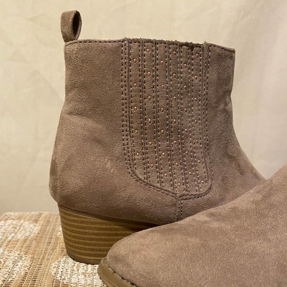 LC Lauren Conrad Mocha/Taupe Ankle Boots (Size 9&1/2) - Picture 3 of 13